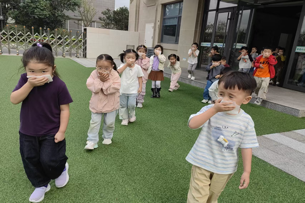 云山幼教集团帝豪分园开展消防疏散演练活动