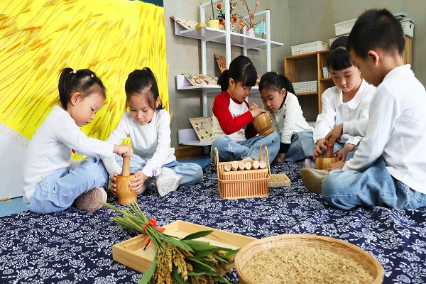 云山幼教集团映象分园开展“世界粮食日”主题活动