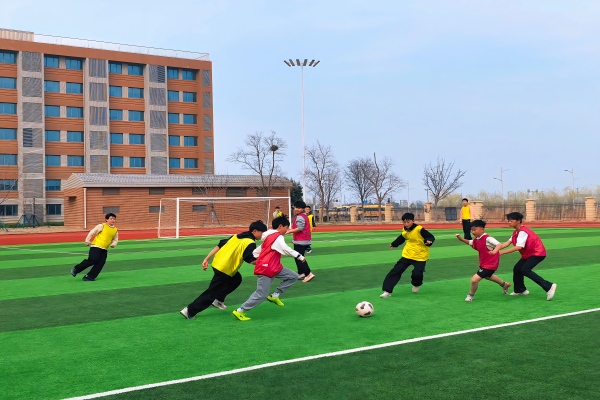 东港中学新城校区“班超来了”足球联赛圆满落幕照片.jpg